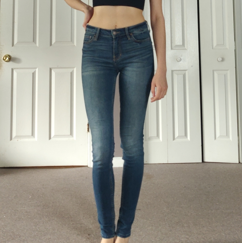 Hollister Mid rise Skinny jeans - Picture 3 of 5